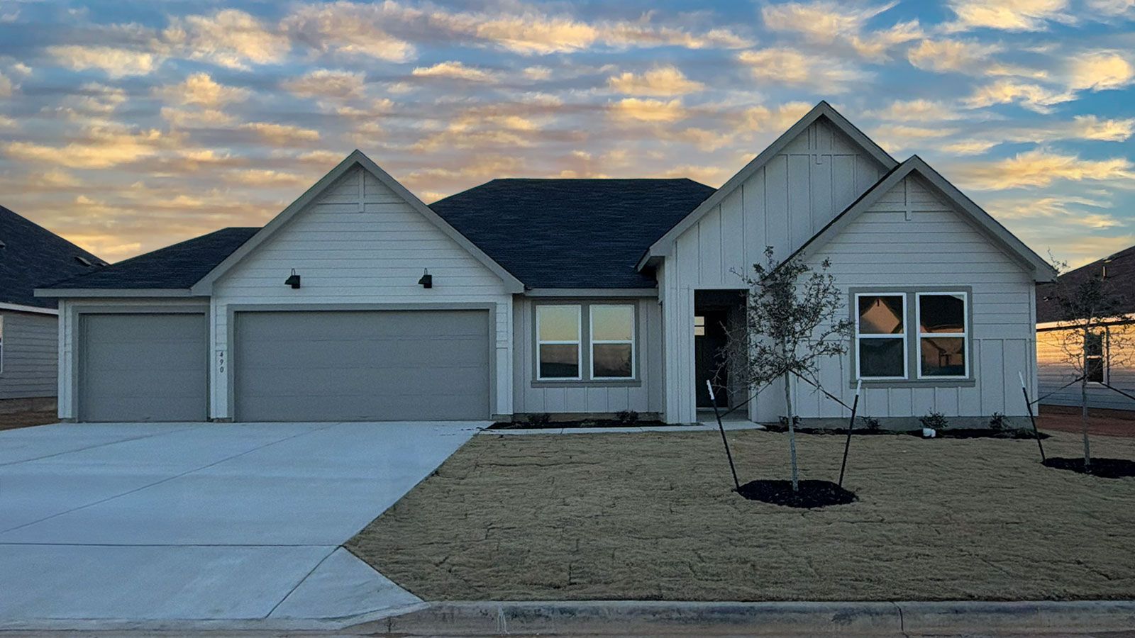 Exterior:Elevation Image 0.