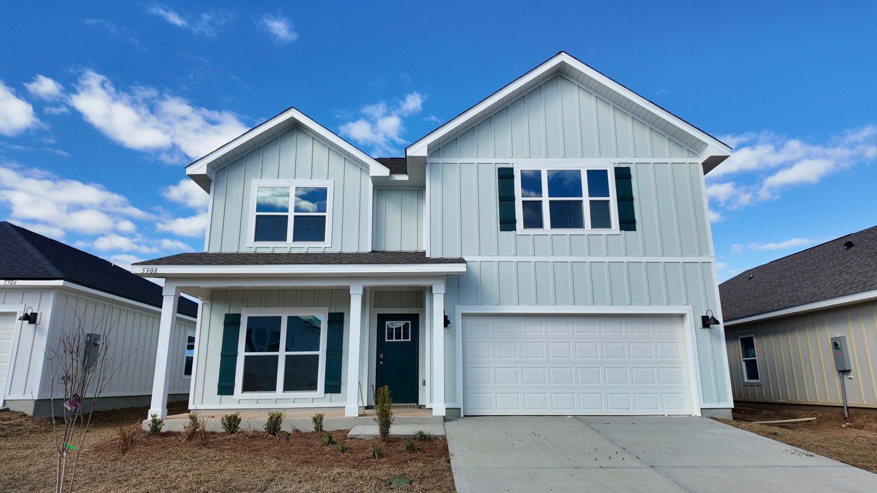 Exterior:Elevation Image 0.