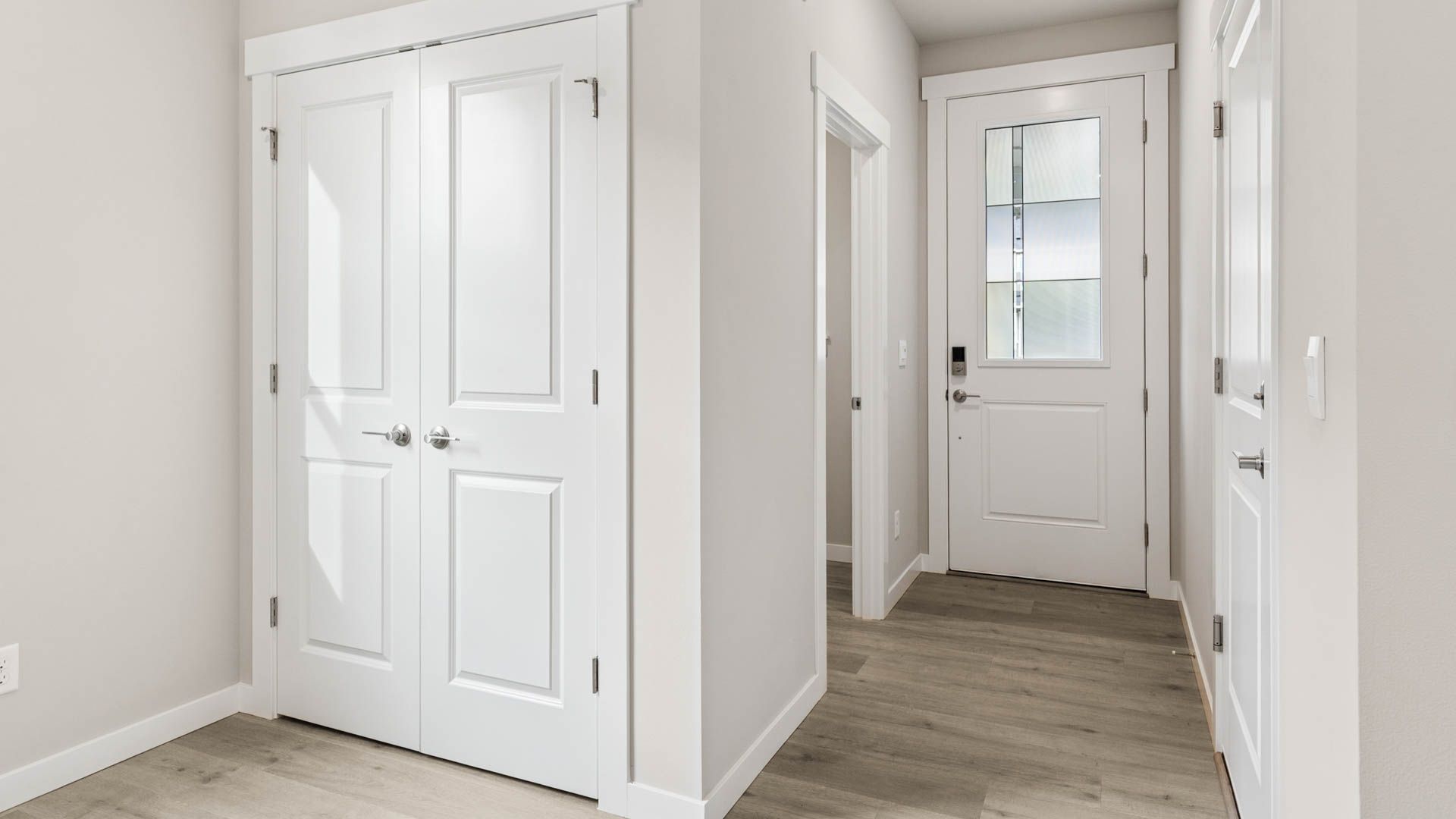 Exterior:Elevation Image 1.