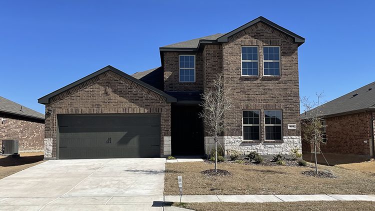 Exterior:Elevation Image 0.