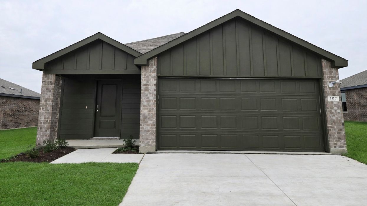 Exterior:Elevation Image 0.