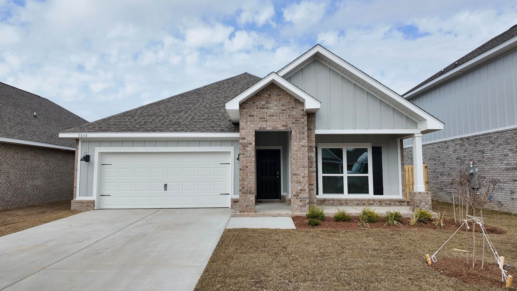 Exterior:Elevation Image 0.