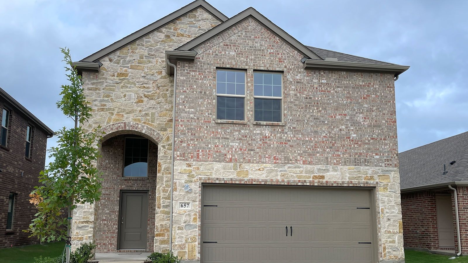 Exterior:Elevation Image 0.