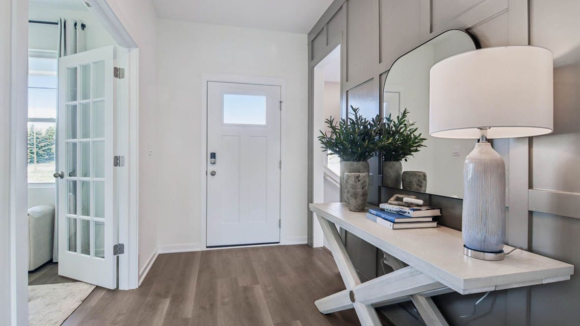 Exterior:Elevation Image 0.