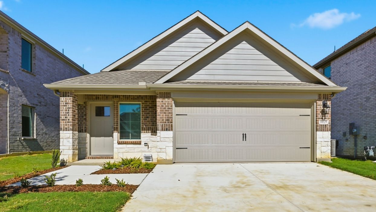 Exterior:Elevation Image 0.