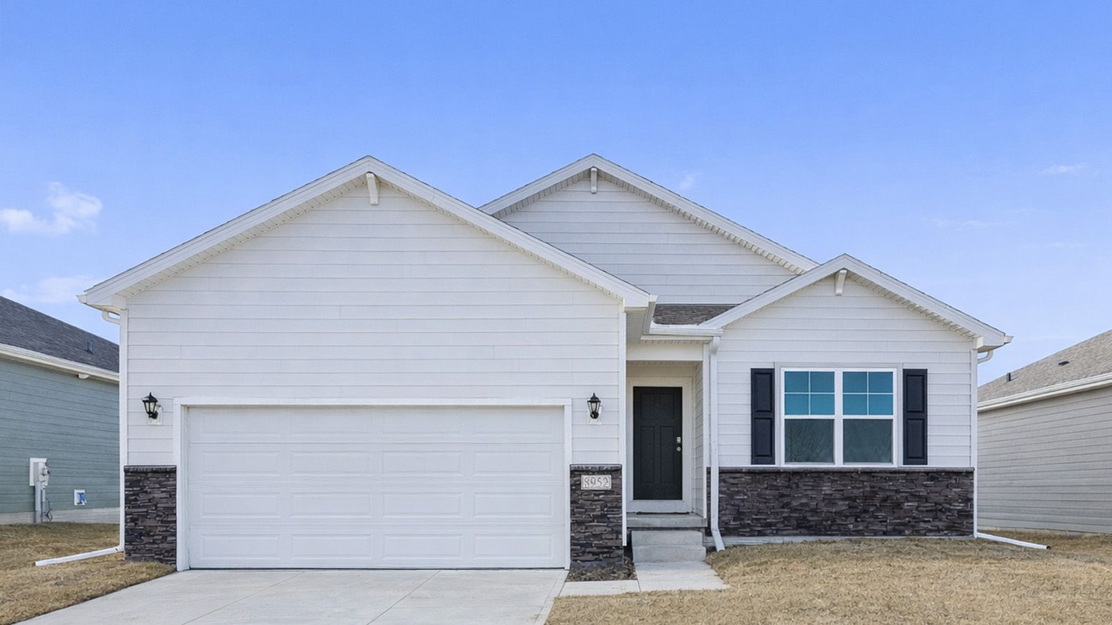 Exterior:Elevation Image 0.