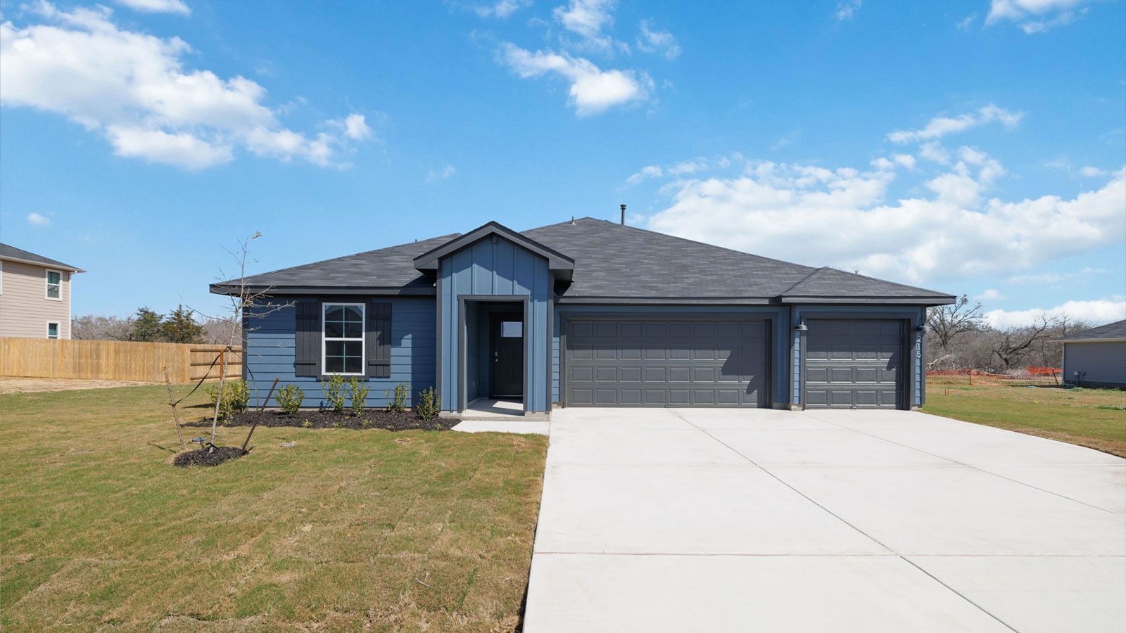 Exterior:Elevation Image 0.