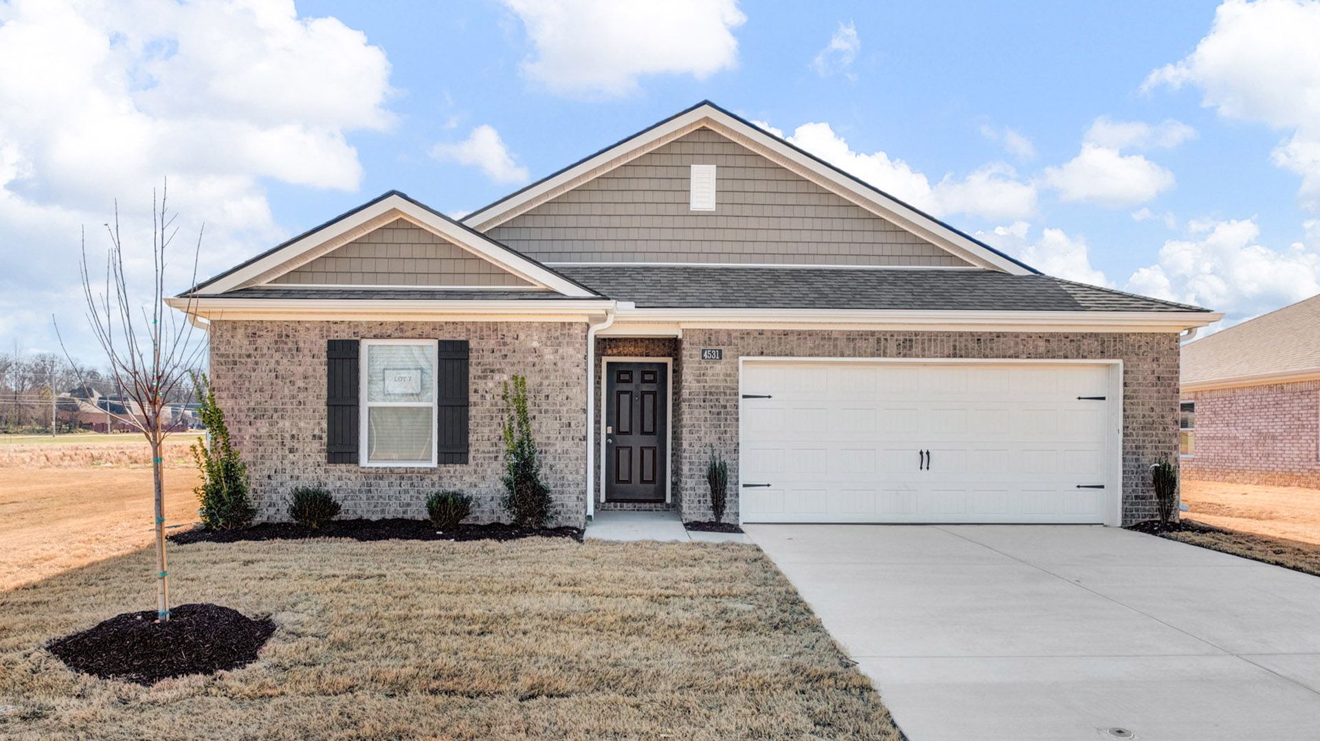 Exterior:Elevation Image 0.