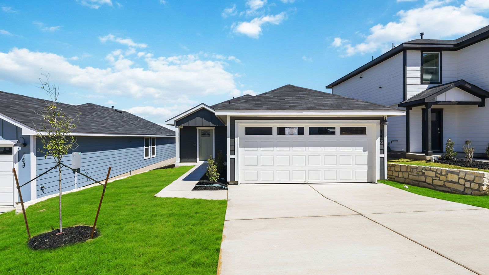 Exterior:Elevation Image 0.