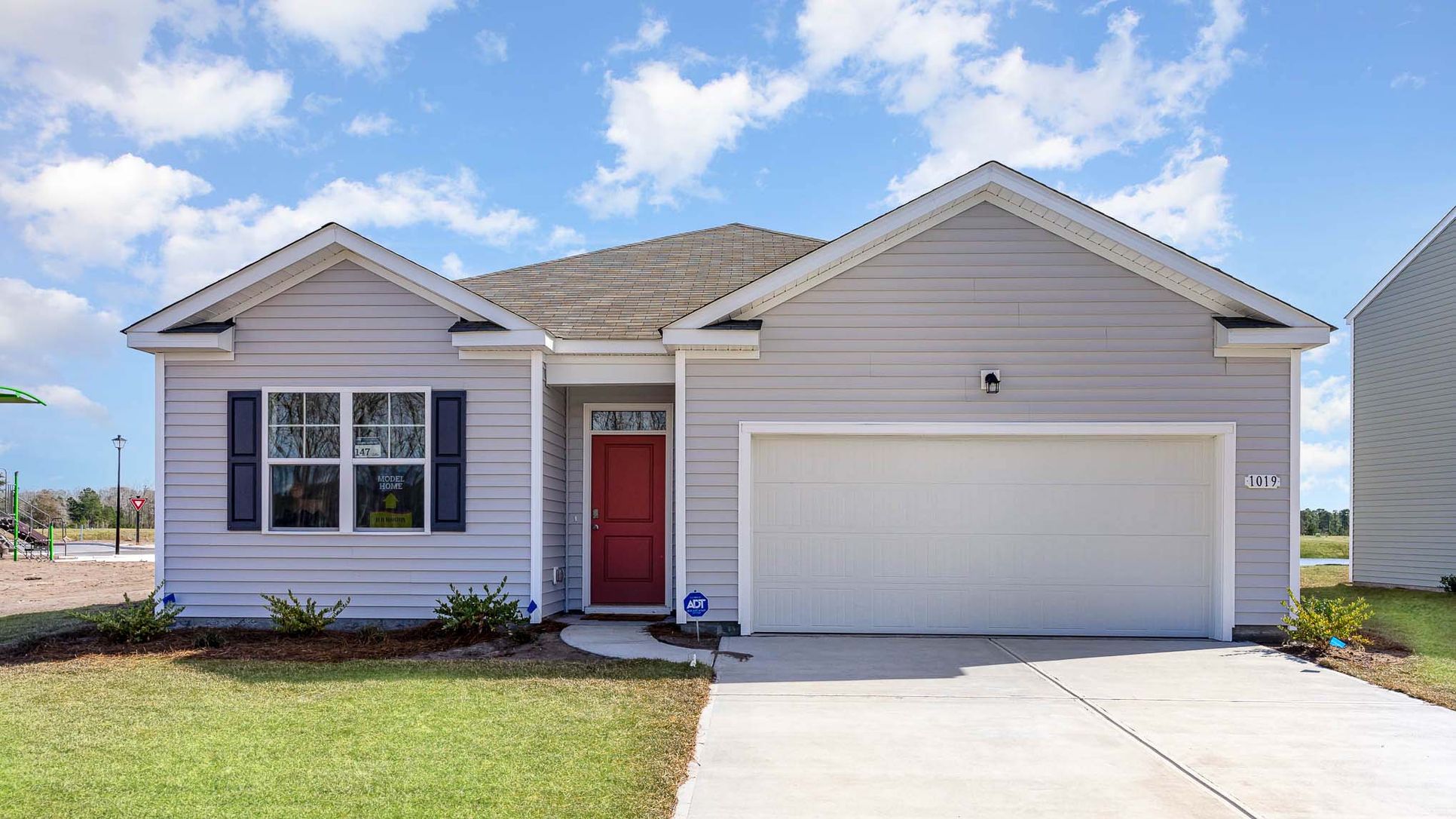 Exterior:Elevation Image 0.