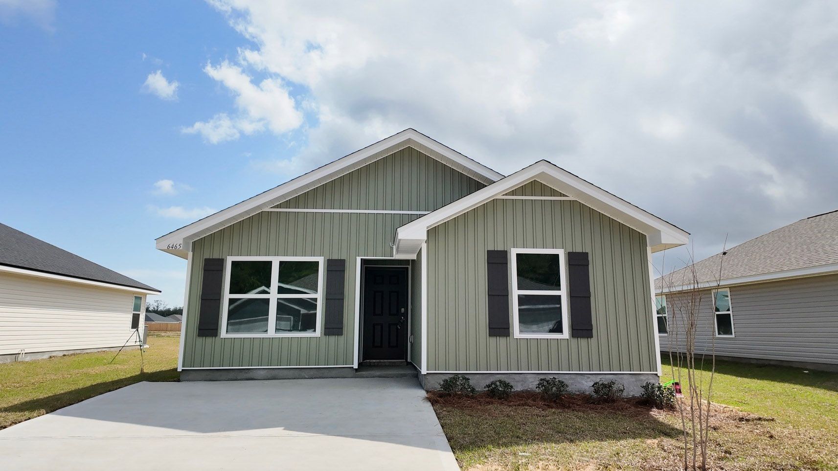 Exterior:Elevation Image 0.