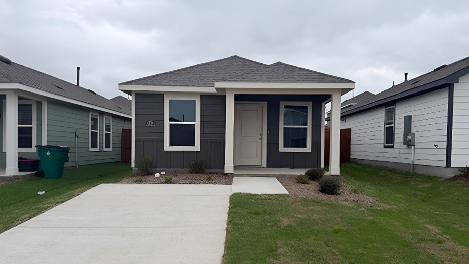 Exterior:Elevation Image 0.