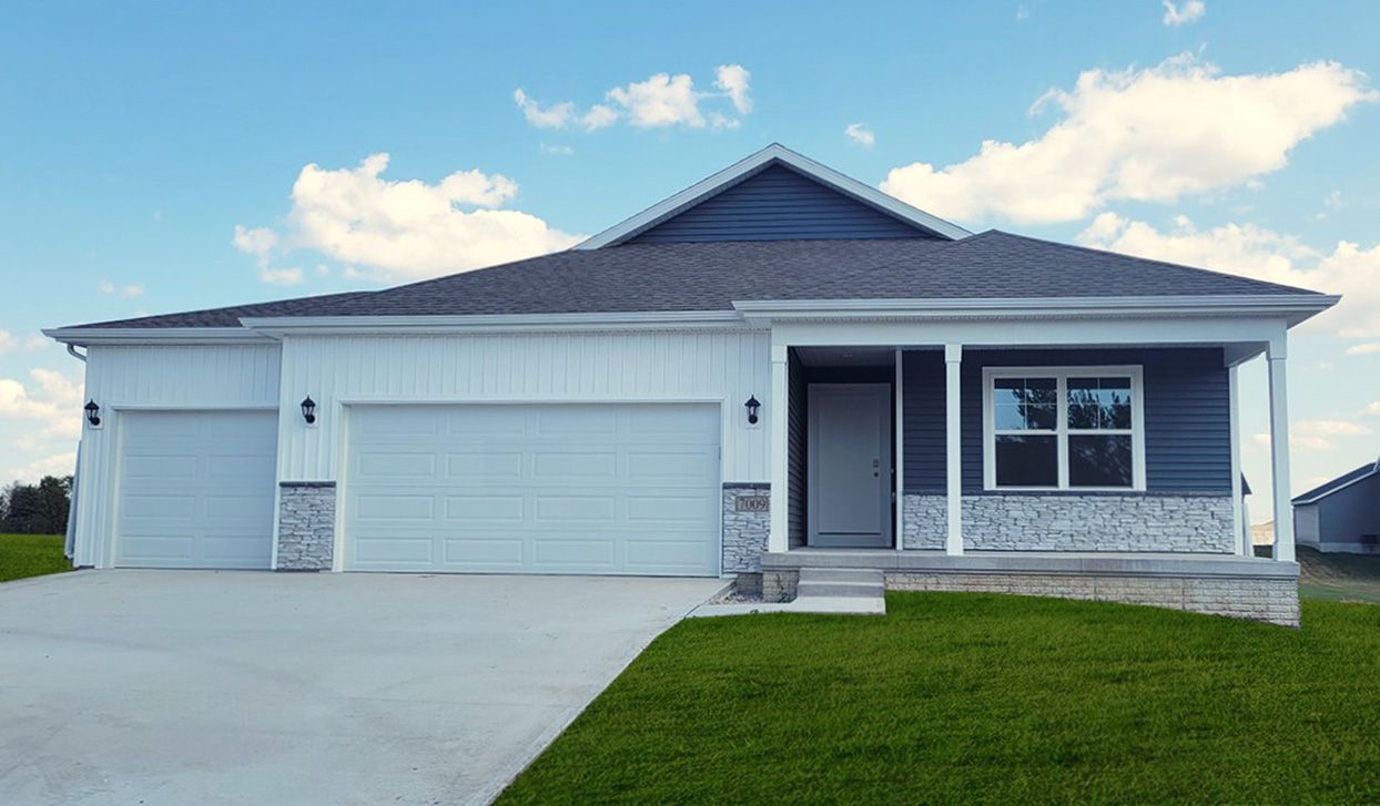 Exterior:Elevation Image 0.