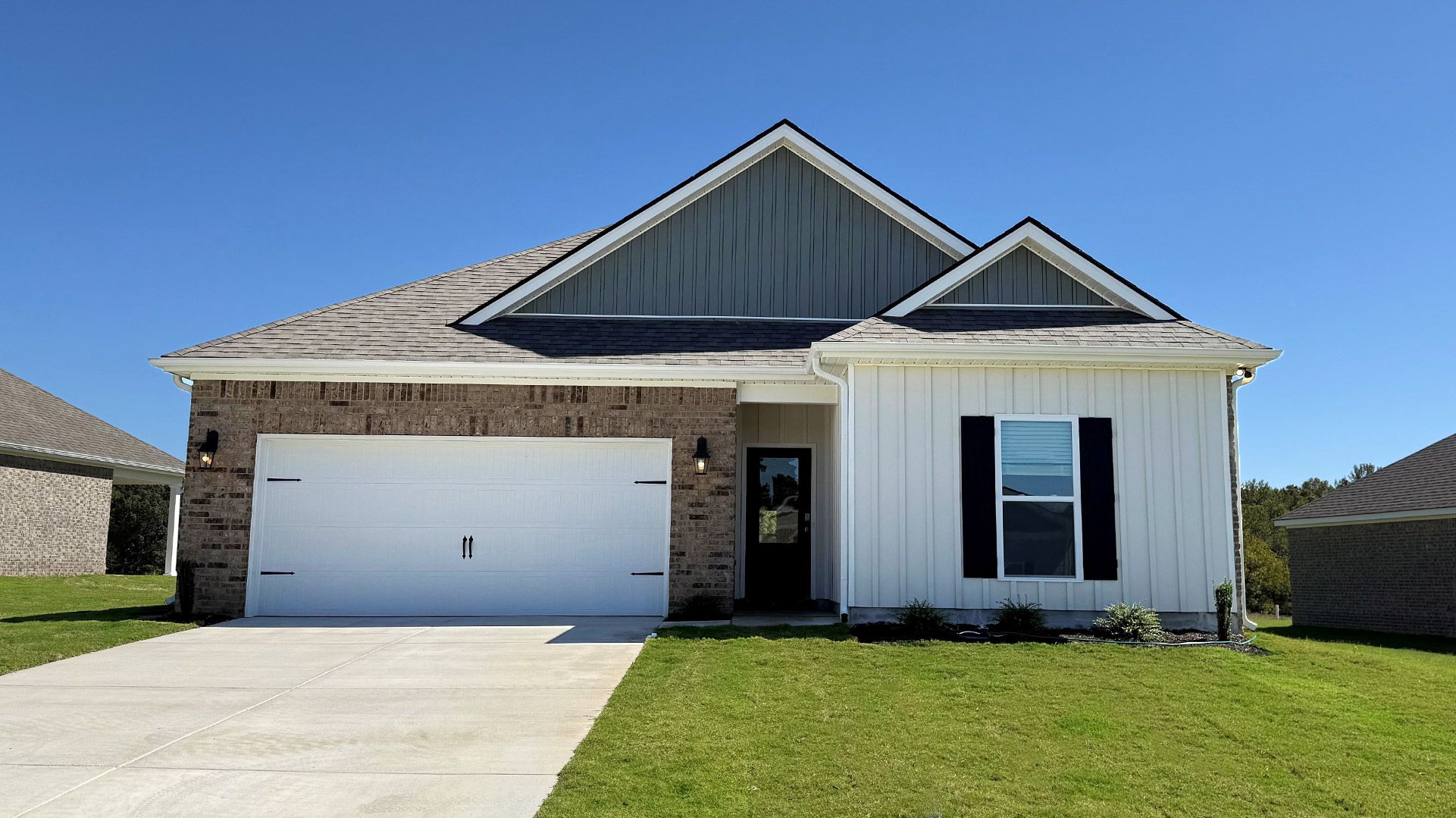 Exterior:Elevation Image 0.