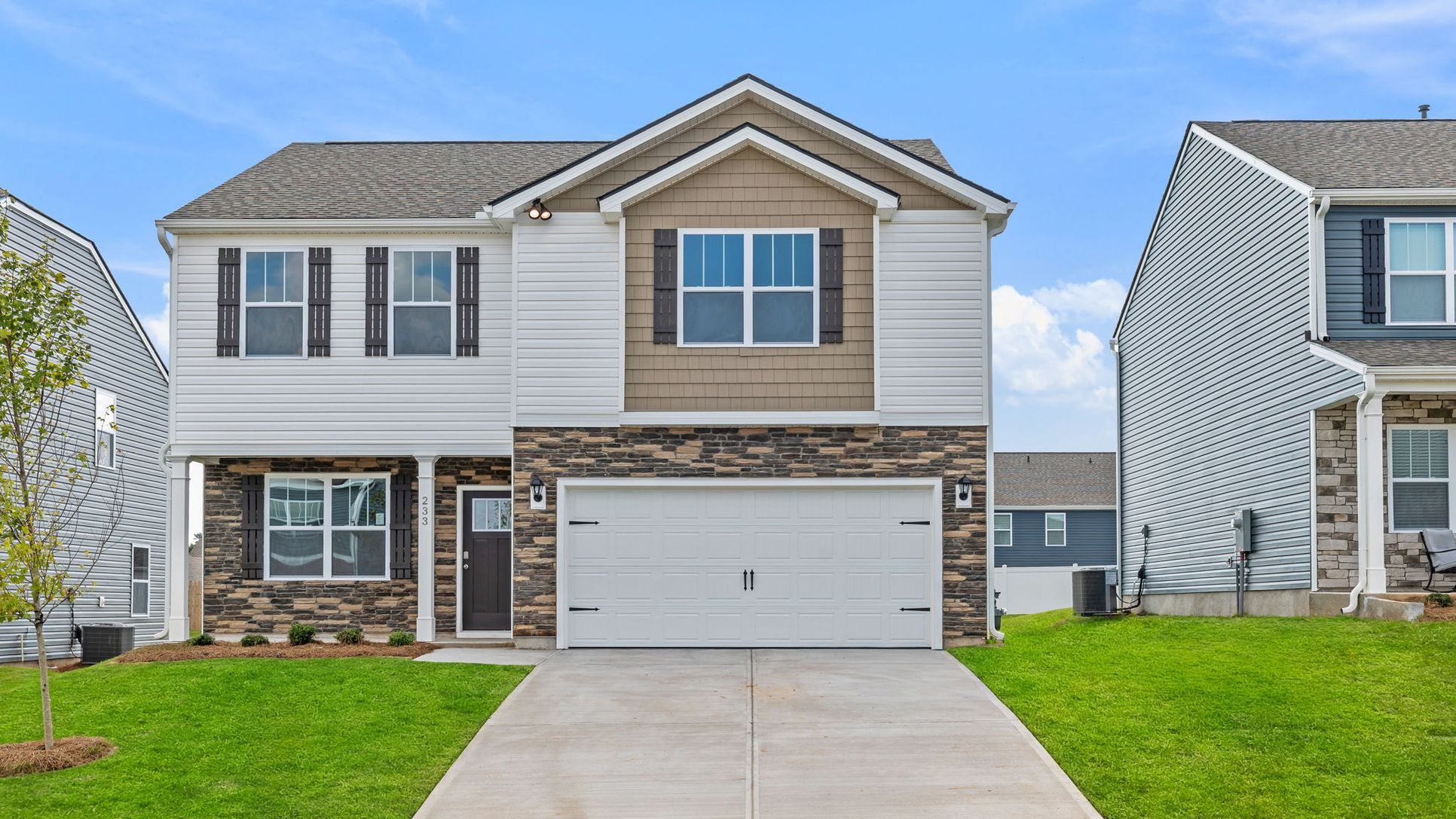 Exterior:Elevation Image 0.