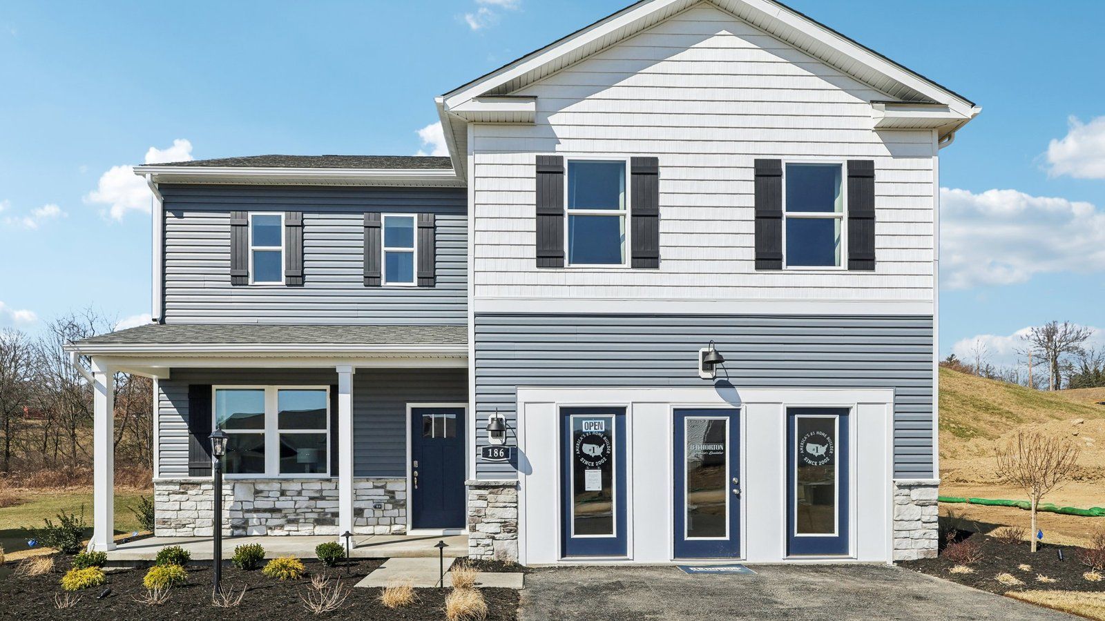 Exterior:Elevation Image 0.