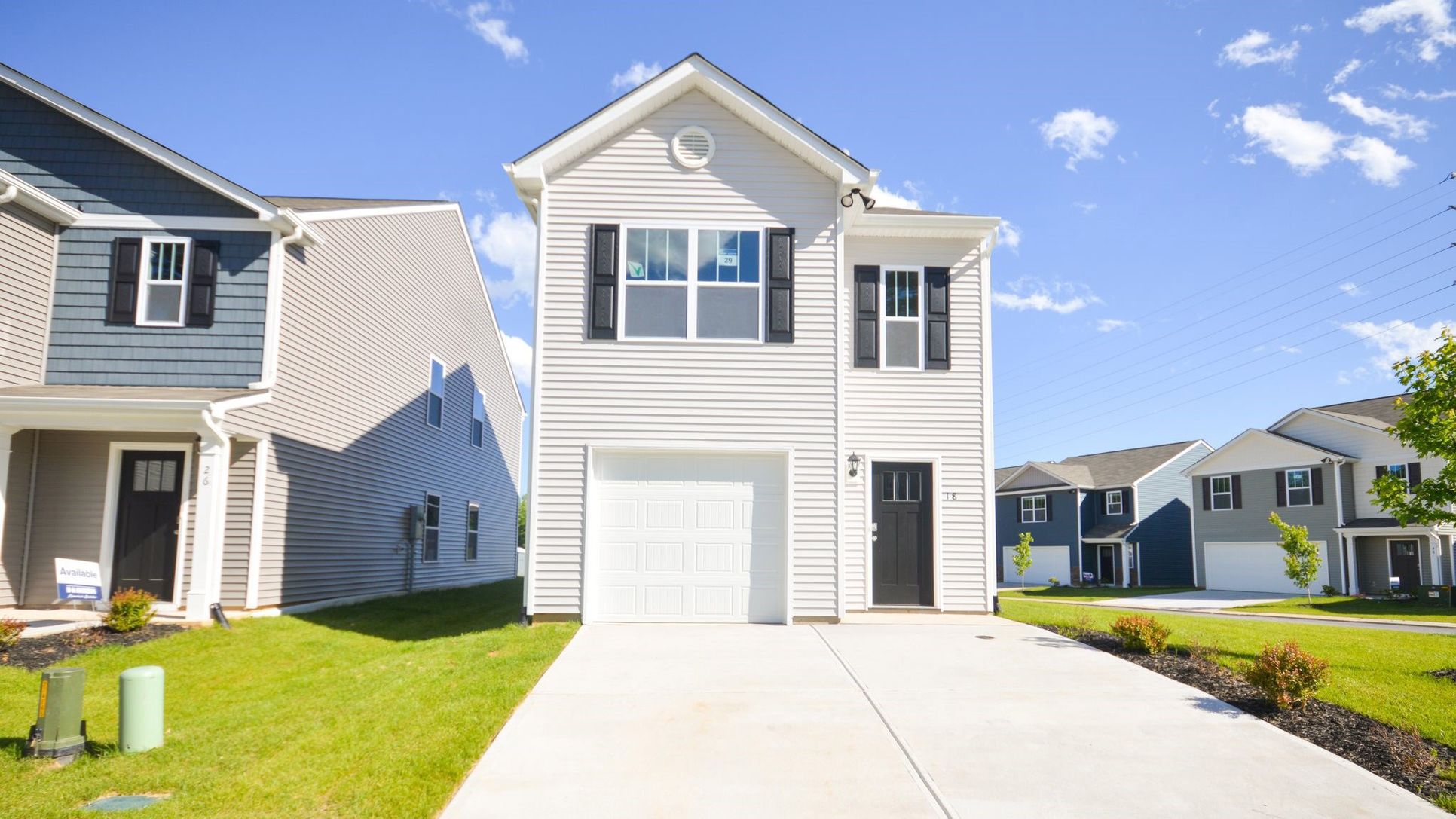 Exterior:Elevation Image 0.