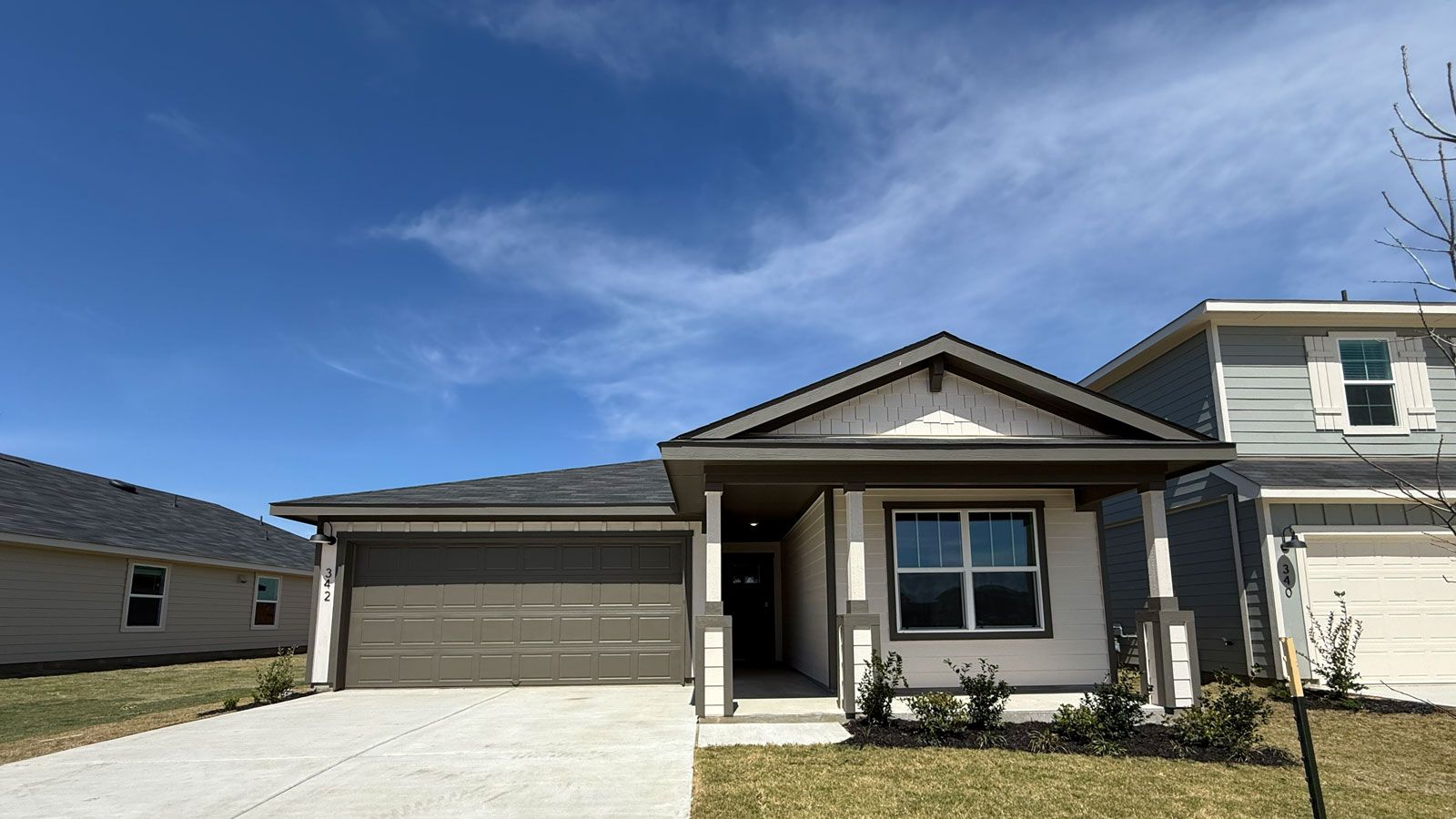 Exterior:Elevation Image 0.