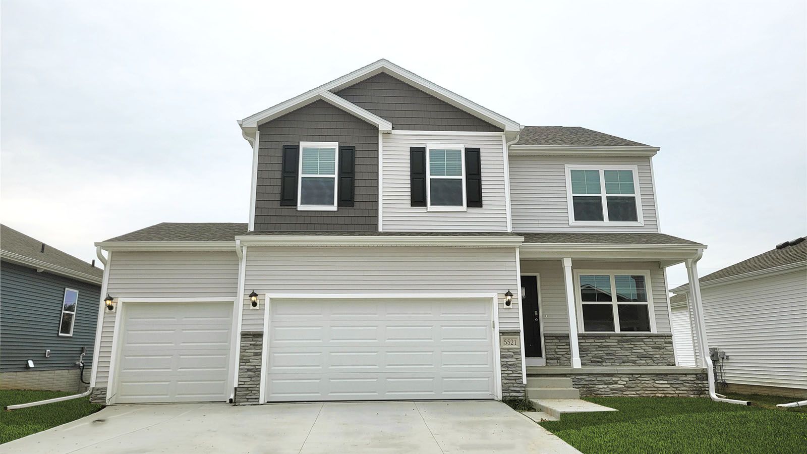 Exterior:Elevation Image 0.