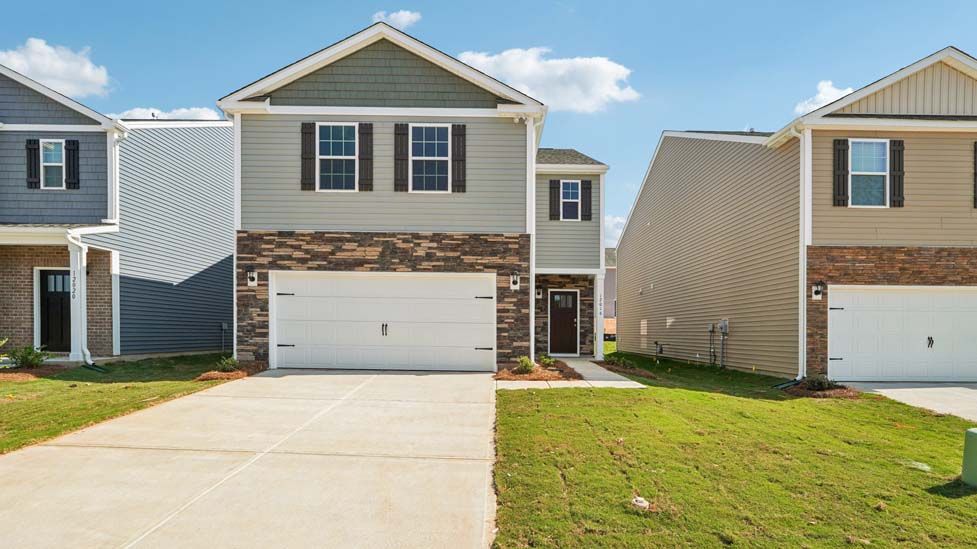 Exterior:Elevation Image 0.