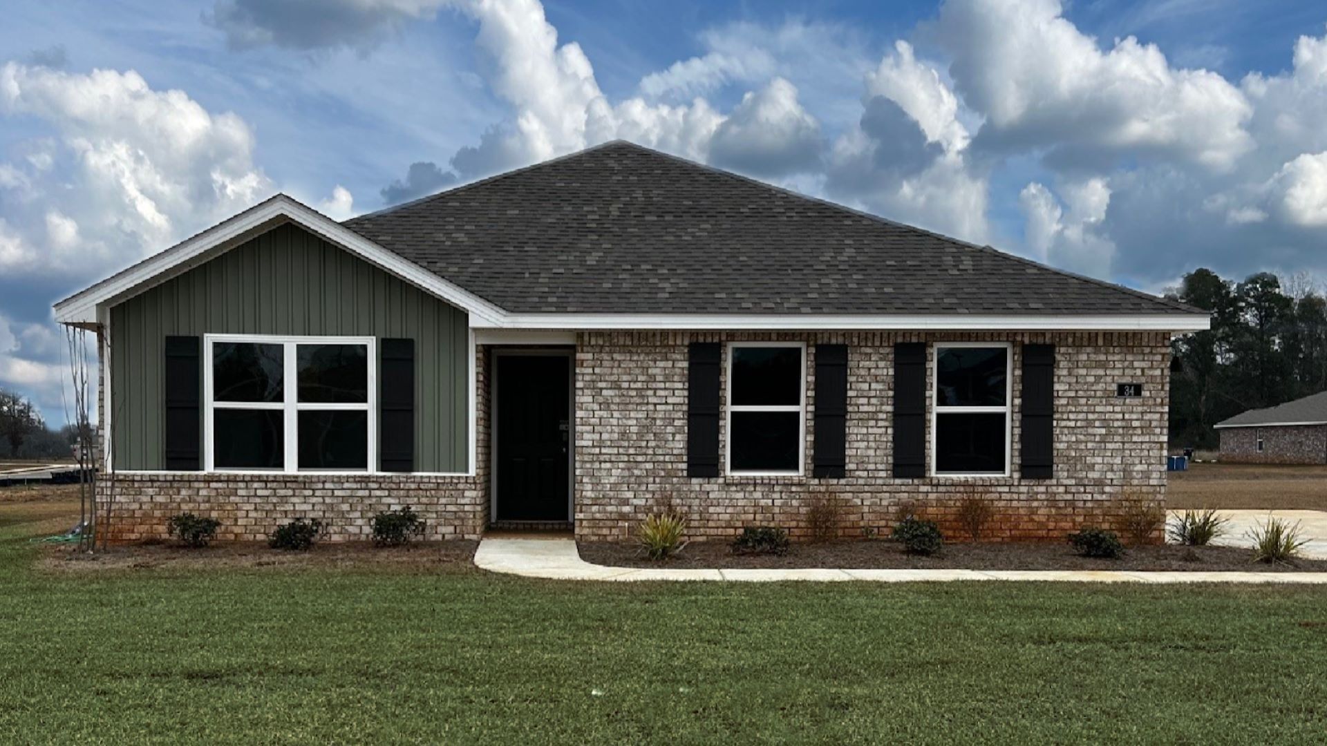 Exterior:Elevation Image 0.