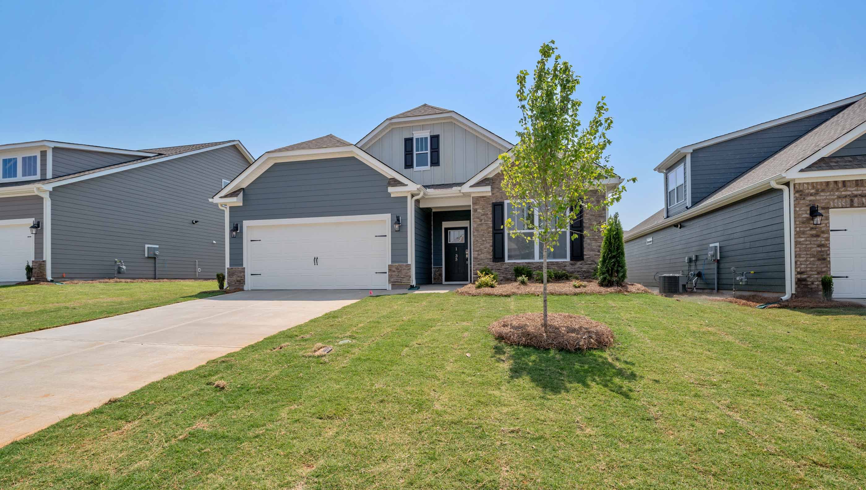 Exterior:Elevation Image 0.