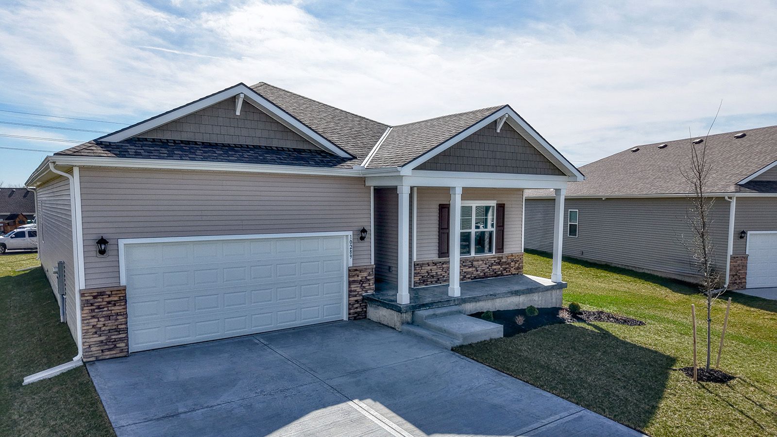 Exterior:Elevation Image 0.