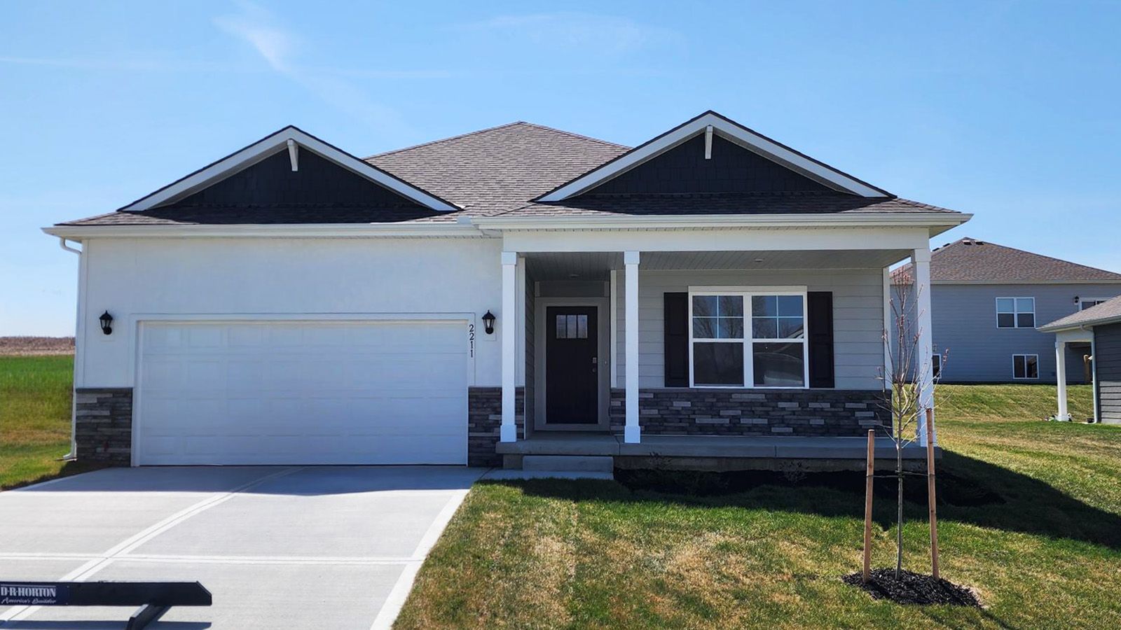 Exterior:Elevation Image 0.