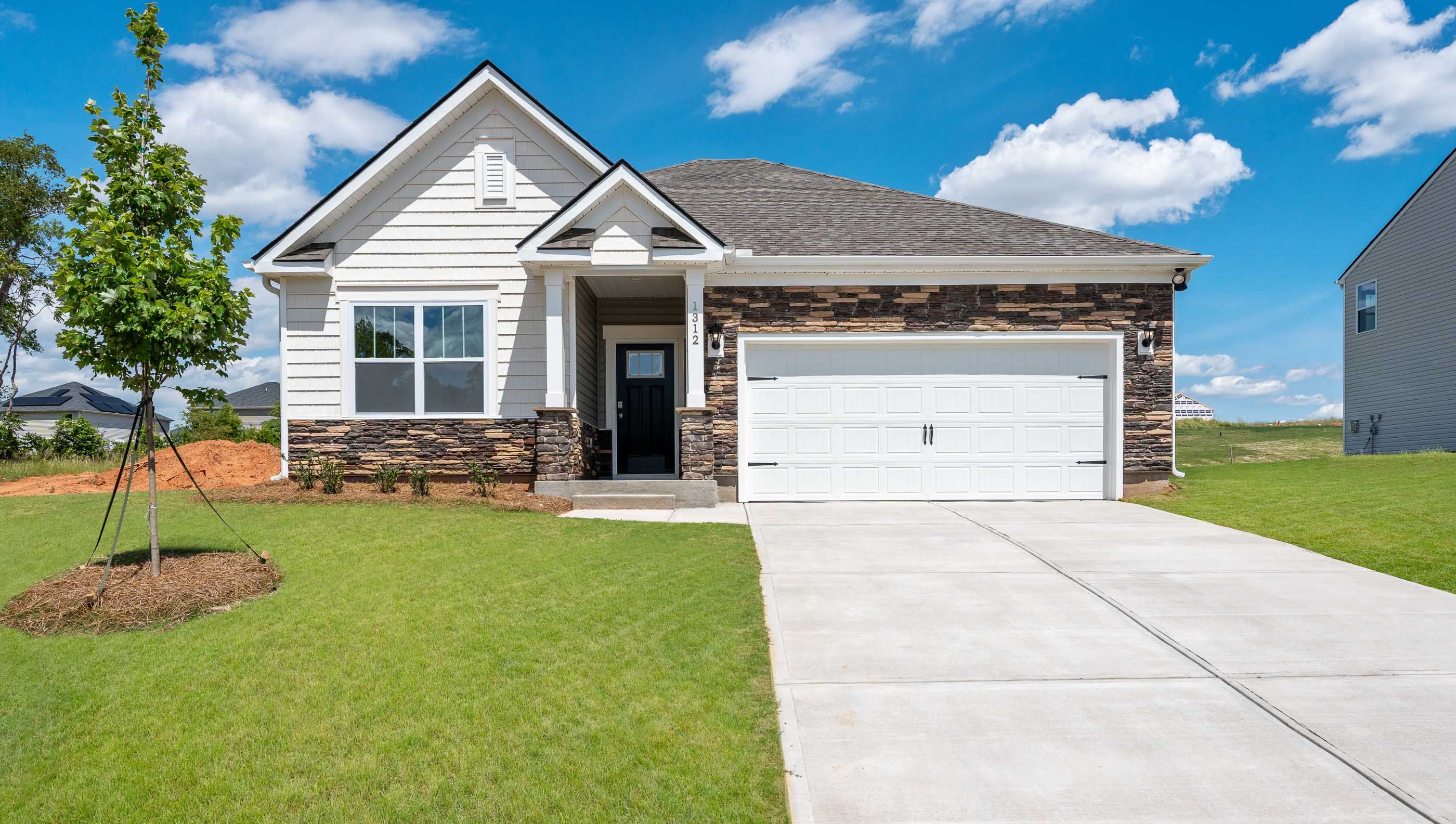 Exterior:Elevation Image 0.