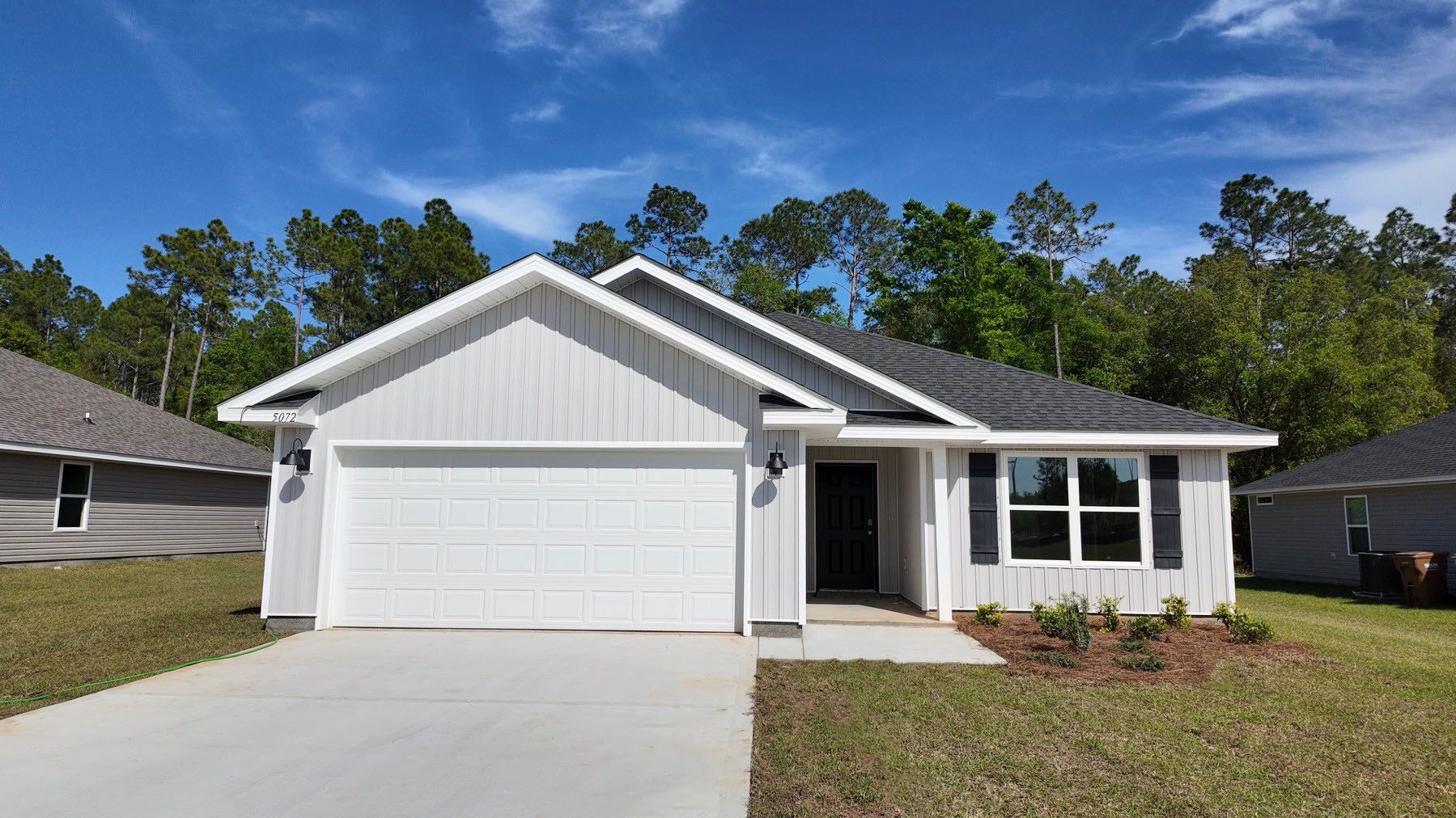Exterior:Elevation Image 0.