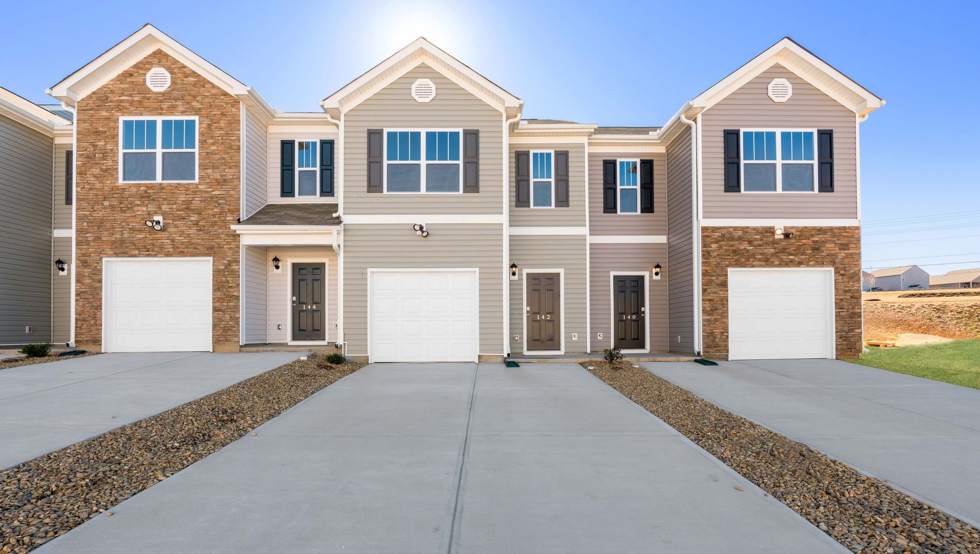 Exterior:Elevation Image 0.