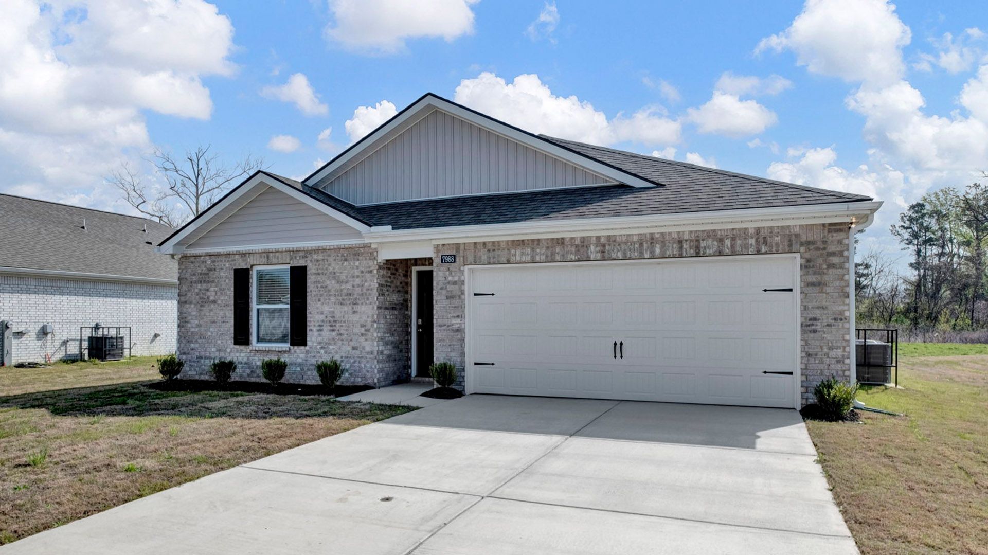 Exterior:Elevation Image 0.