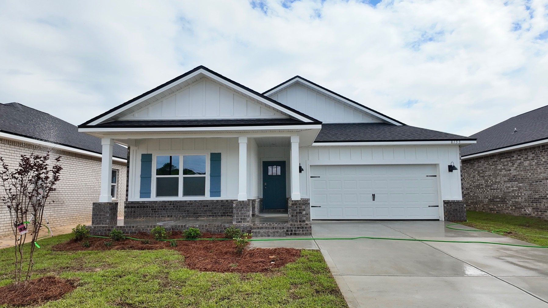 Exterior:Elevation Image 0.