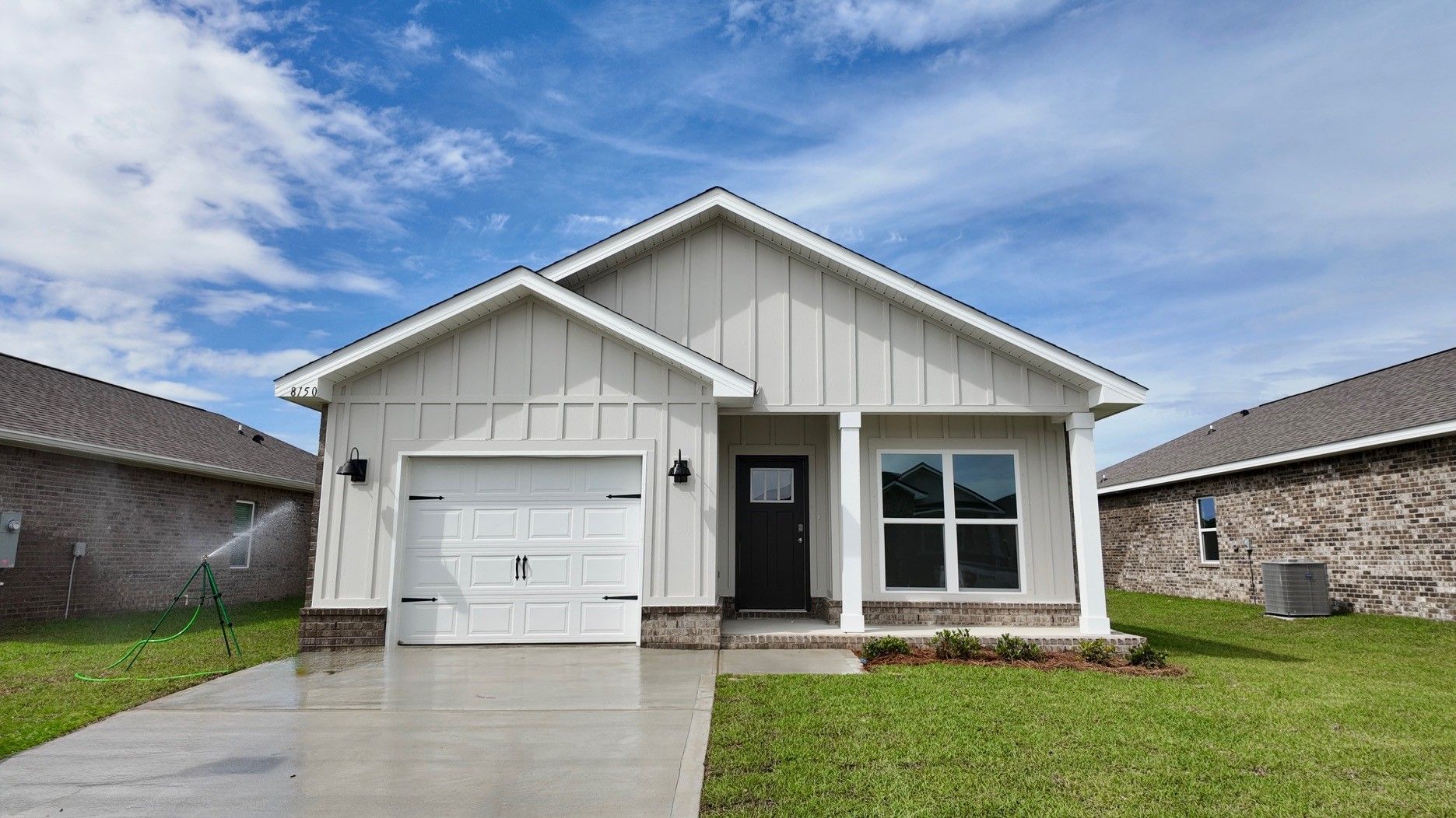 Exterior:Elevation Image 0.