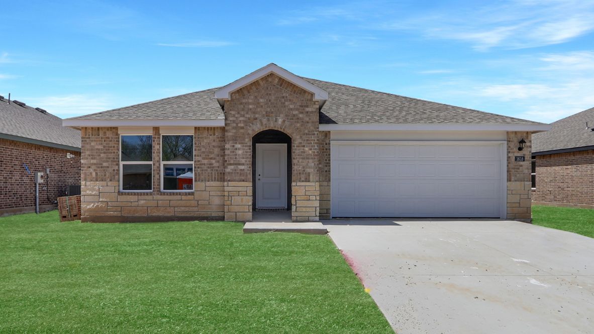 Exterior:Elevation Image 0.