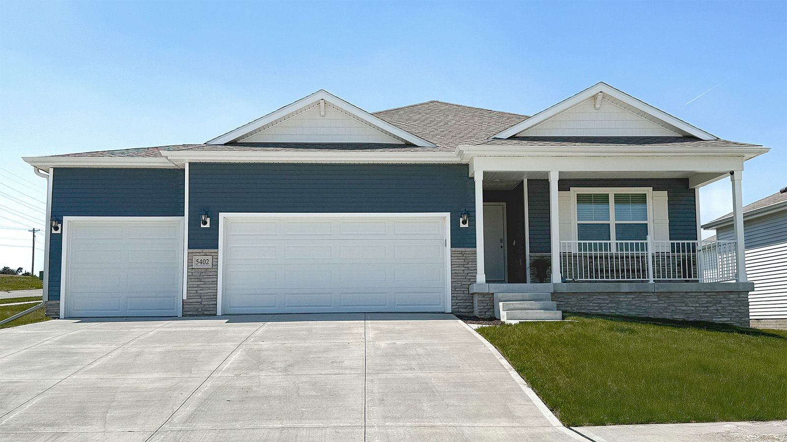 Exterior:Elevation Image 0.