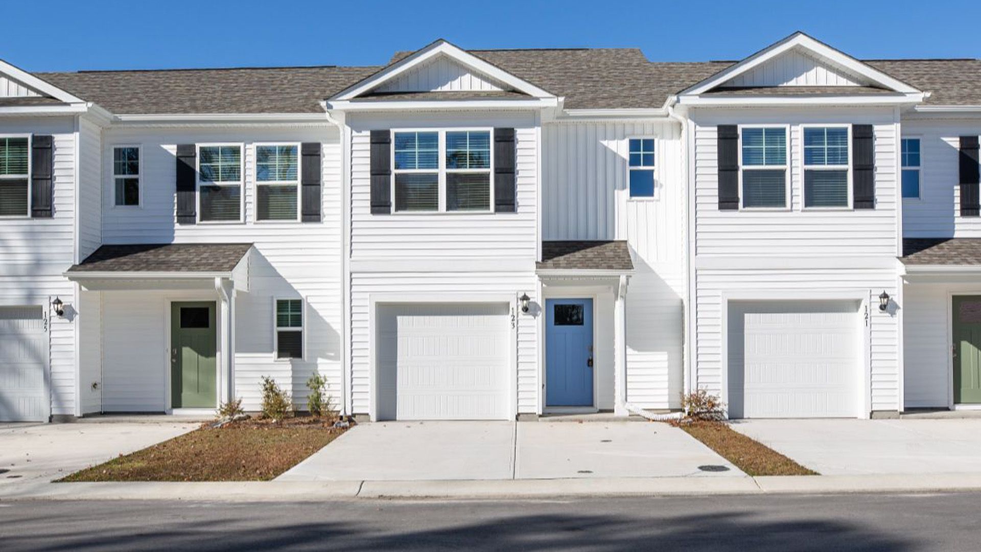 Exterior:Elevation Image 0.