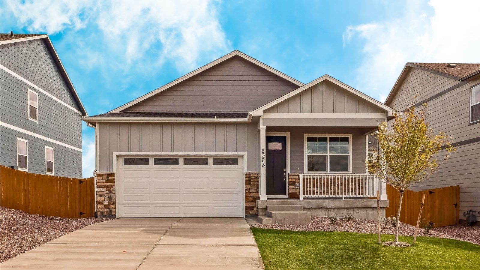 Exterior:Elevation Image 0.