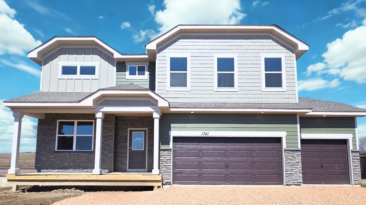 Exterior:Elevation Image 0.