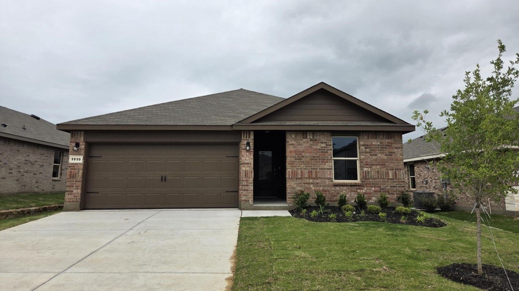 Exterior:Elevation Image 0.