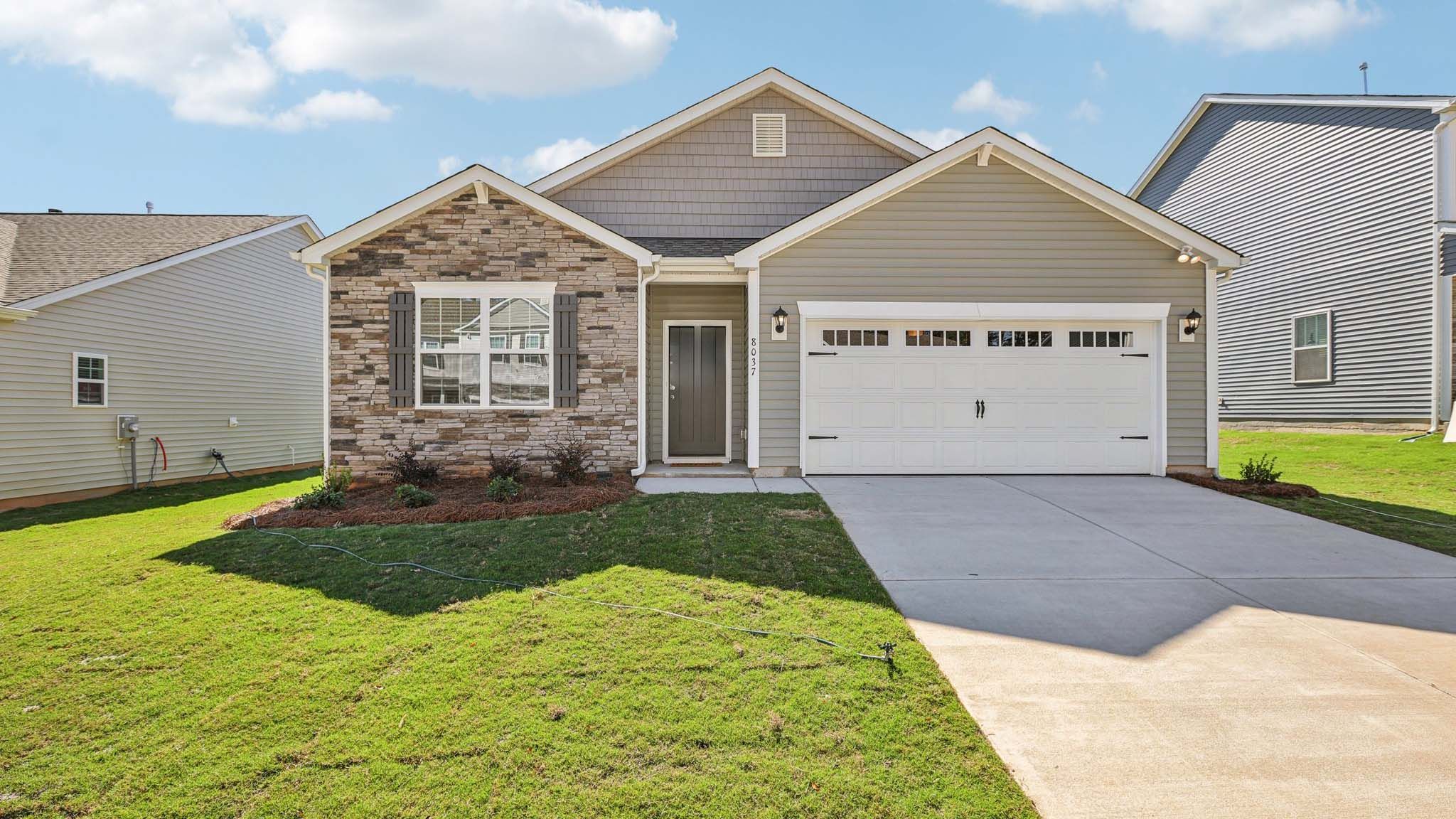 Exterior:Elevation Image 0.
