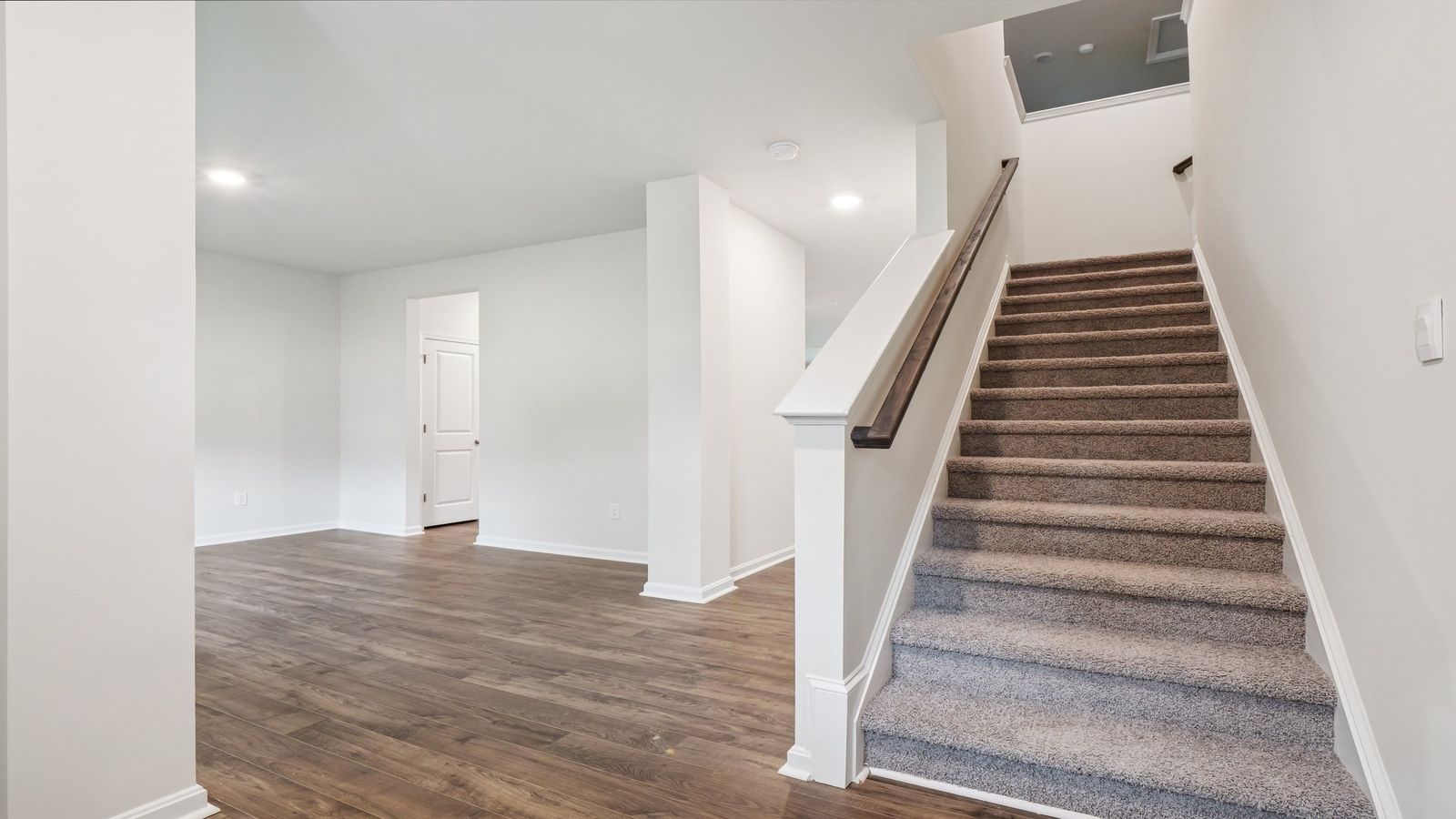 Elevation 4:Plan Elevation.