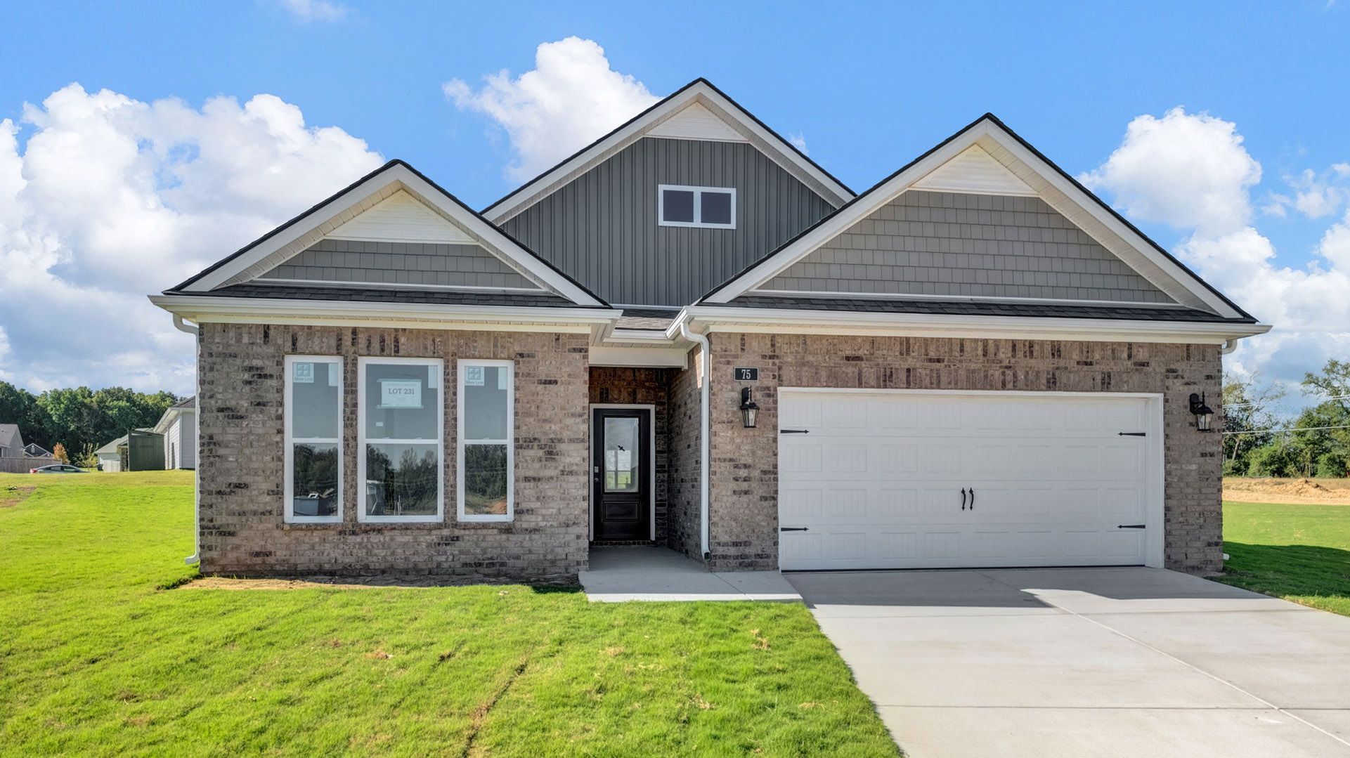 Exterior:Elevation Image 0.