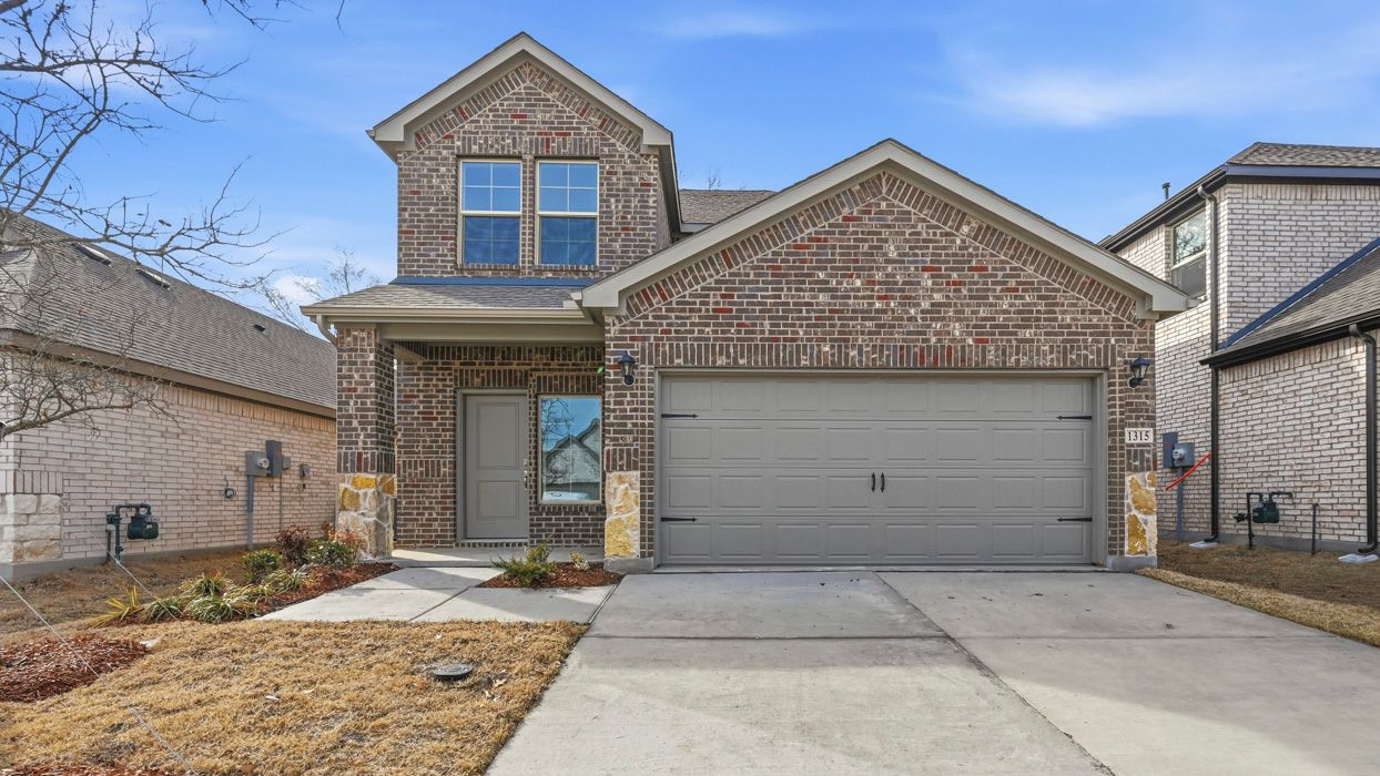 Exterior:Elevation Image 0.