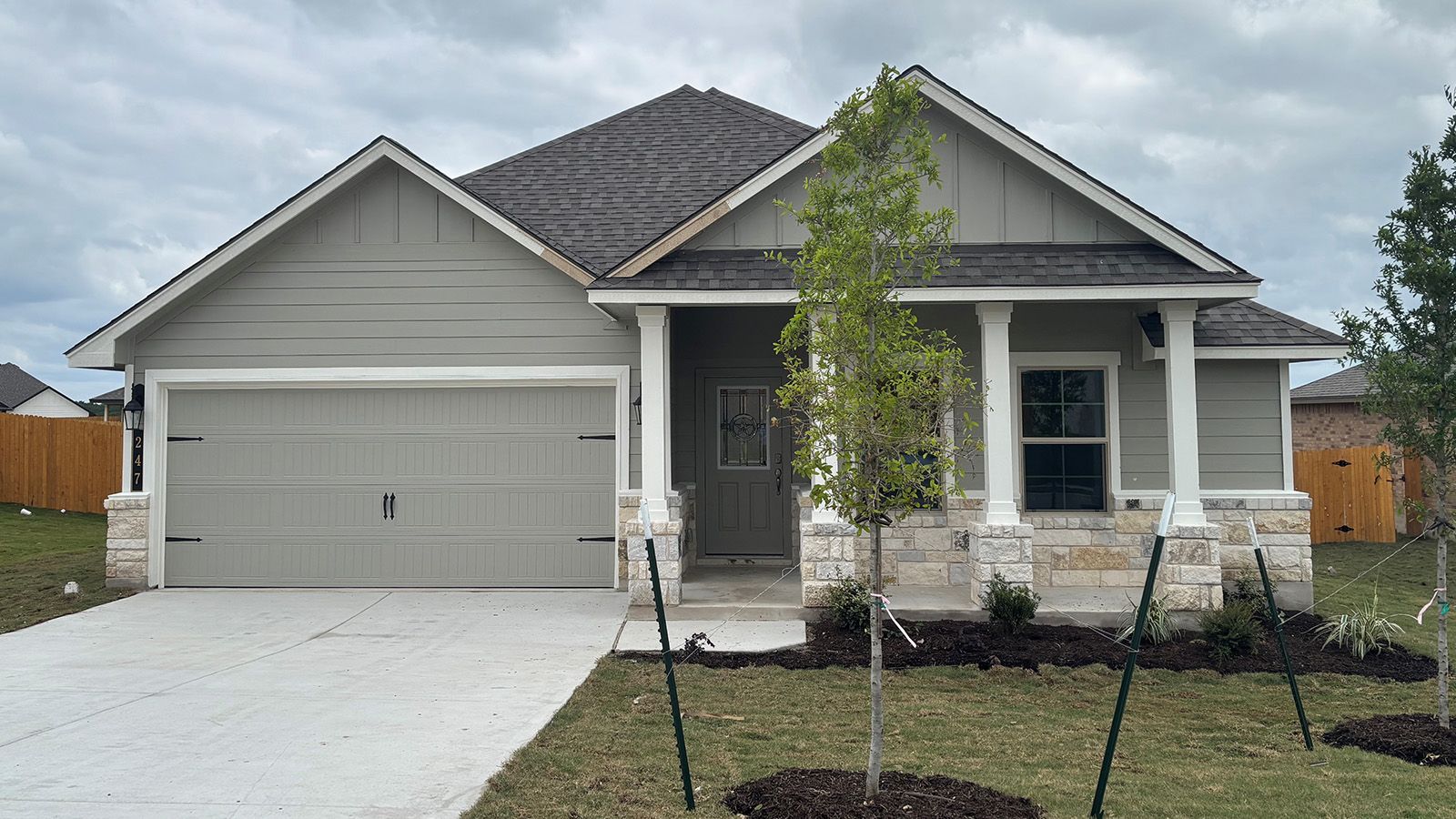Exterior:Elevation Image 0.