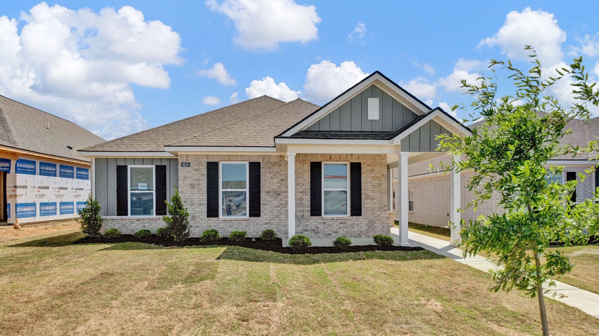 Exterior:Elevation Image 0.