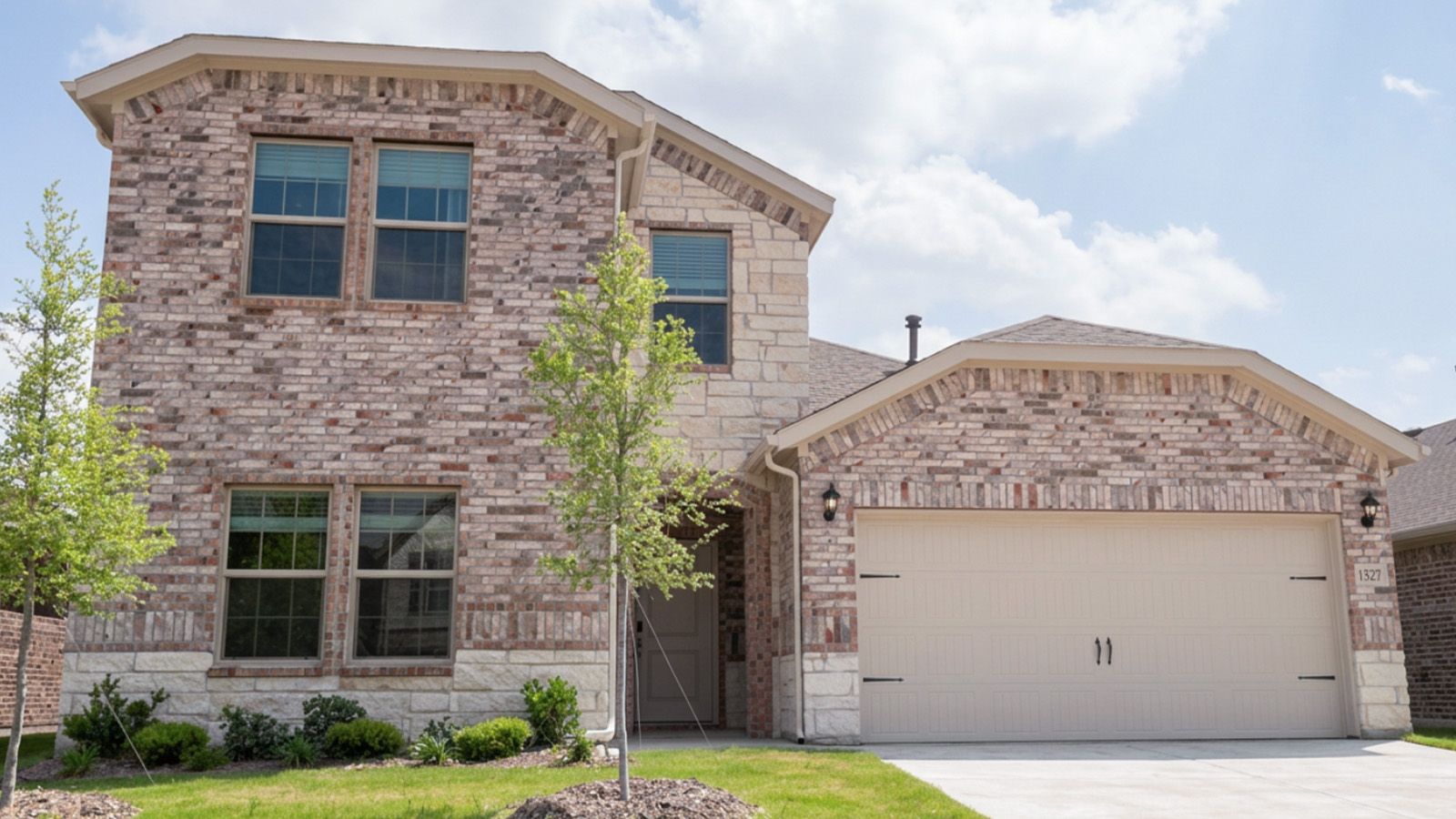 Exterior:Elevation Image 0.