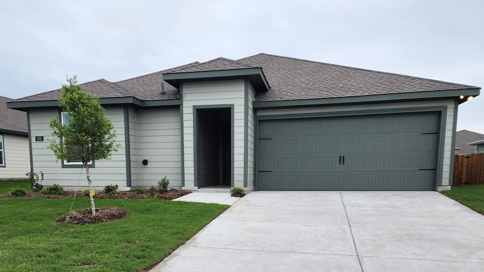 Exterior:Elevation Image 0.