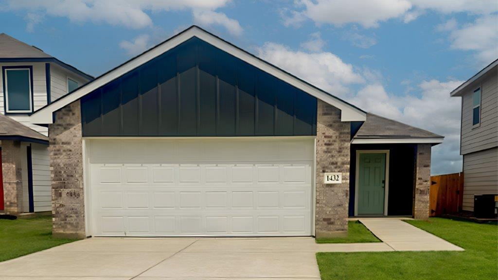 Exterior:Elevation Image 0.