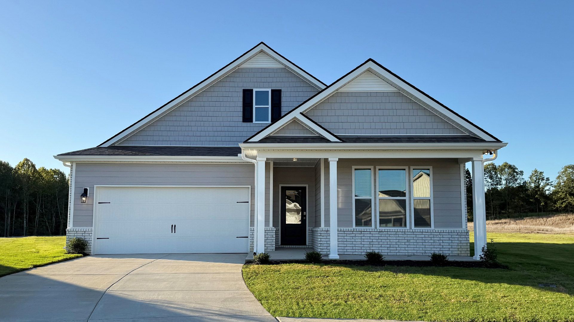 Exterior:Elevation Image 0.